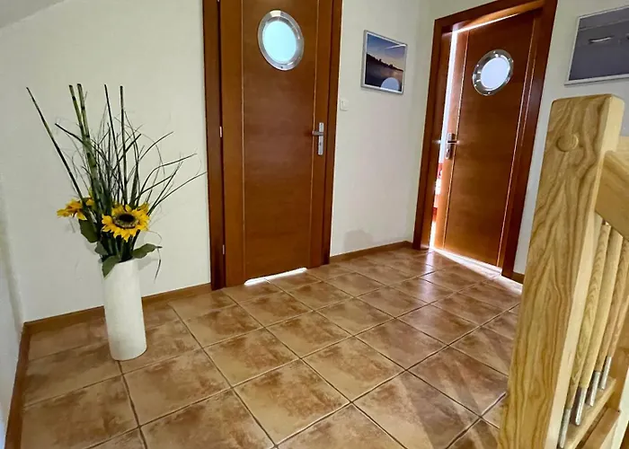 Faleza Achkaszuby بيت للعطل